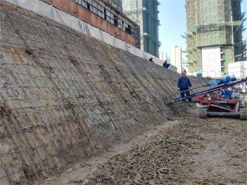 方正建筑边坡支护